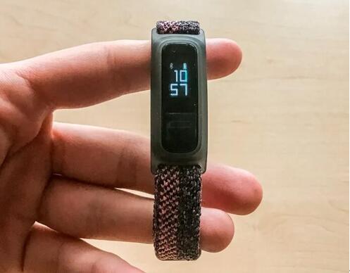 Huawei Band 4e review – Affordable fitness tracker for basketball players